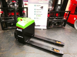 Transpaleta con conductor acompañante Hangcha CBD20-I