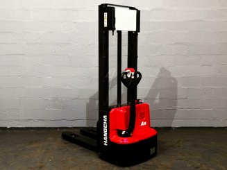 Apilador con conductor acompañante Hangcha CDD10-AMC1-SZ