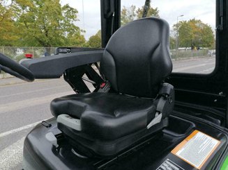 Carretilla contrapesada de 4 ruedas Hangcha XC25i