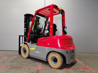 Carretilla contrapesada de 4 ruedas Hangcha XE25i ( CPD25-XEY2HA-SI )