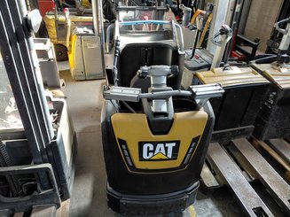 Tractor de remolque Caterpillar NTR30N