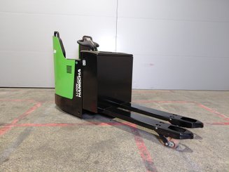 Transpaleta con plataforma Hangcha CBD20-AC2S-iSU