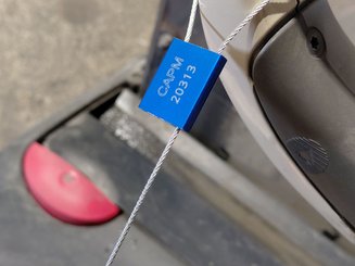 Apilador con conductor acompañante Crown WF3000 10