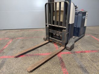 Preparadoras de pedidos Crown MPC3040-12