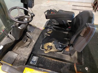 Carretilla contrapesada de 4 ruedas Hyundai 45B9