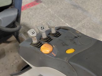 Carretilla contrapesada de 4 ruedas Crown SCF6040-16