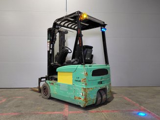 Carretilla contrapesada de 3 ruedas Yale ERP16 ATF