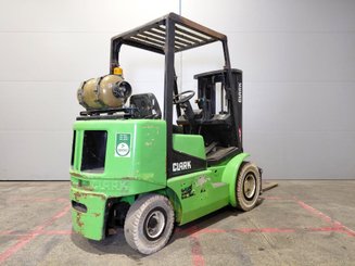 Carretilla elevadora a gas Clark CGP25 - 3