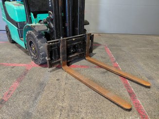 Carretilla elevadora a gas Yale YALE GLP25 - 6