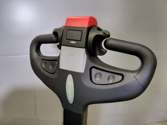 Transpaleta todo terreno Hangcha CBD15-TTi