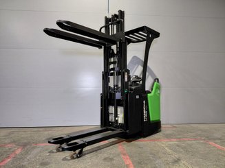 Transpaleta con plataforma Hangcha TRANSGERBEUR CDD20-XT1S-SISUD