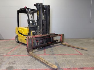 Carretilla contrapesada de 4 ruedas Yale ERP45VL
