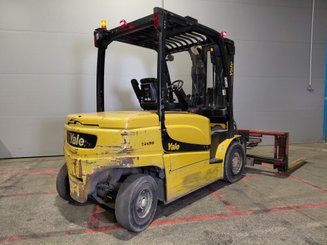 Carretilla contrapesada de 4 ruedas Yale ERP45VL