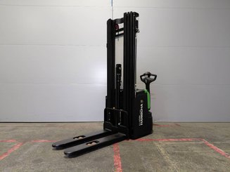 Apilador con conductor acompañante Hangcha CDD16-XT1-SI