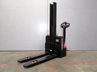 Apilador con conductor acompañante Hangcha CDD12-AMC2 