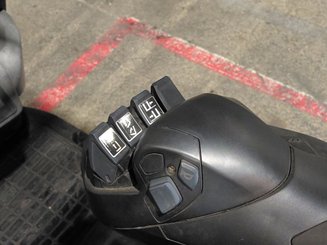 Carretilla contrapesada de 3 ruedas Mitsubishi FB15PNT