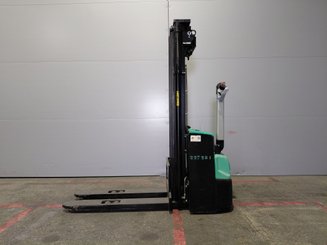 Apilador Mitsubishi SBP12N2