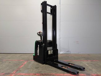 Apilador con conductor acompañante Hangcha CDD12-AC2-i 