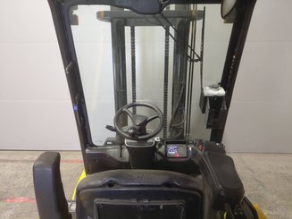 Carretilla contrapesada de 4 ruedas Hyundai 45B9