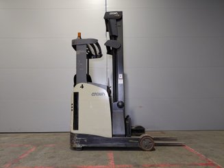 Carretilla retráctil Crown ESR 5260