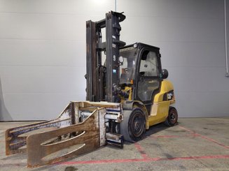 Carretilla contrapesada de 4 ruedas Caterpillar GP45NTD