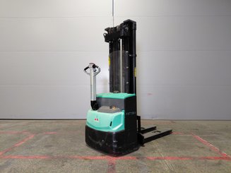 Apilador Mitsubishi SBP12N2