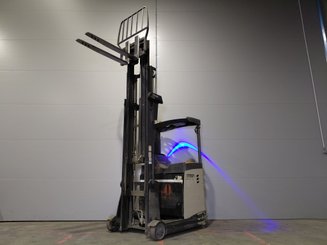 Carretilla retráctil Crown ESR 5260