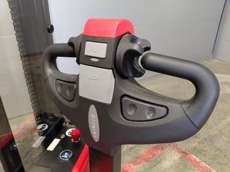 Apilador con conductor acompañante Hangcha CDD12-AMC2-L