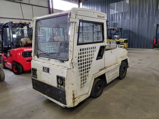 Tractor de remolque Charlatte T135