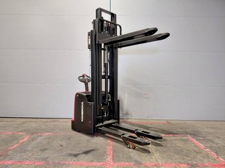 Apilador con conductor acompañante Hangcha CDD12-AC2-L