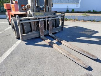 Carretilla contrapesada de 4 ruedas Nissan DF05A79V - 6