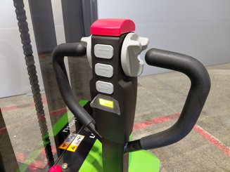 Apilador con conductor acompañante Hangcha CDD15-A2MC2-ISZ - 7