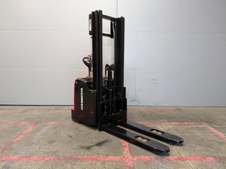 Apilador con conductor acompañante Hangcha CDD16-AC1-L