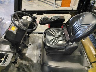 Carretilla contrapesada de 4 ruedas Caterpillar GP45NTD - 6