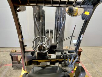 Carretilla contrapesada de 4 ruedas Yale ERP45VL