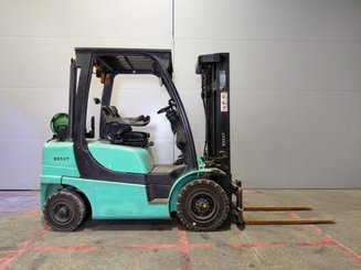Carretilla elevadora a gas Yale YALE GLP25 - 5