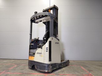 Carretilla retráctil Crown ESR 5260