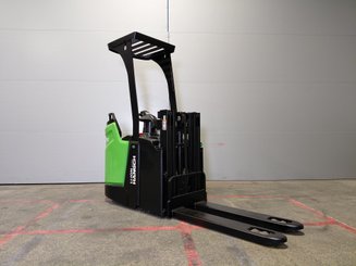 Transpaleta con plataforma Hangcha TRANSGERBEUR CDD20-XT1S-SISUD