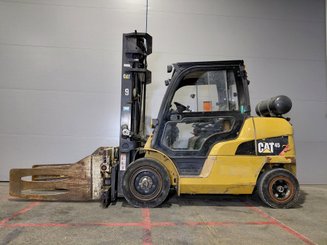 Carretilla contrapesada de 4 ruedas Caterpillar GP45NTD