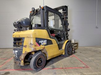 Carretilla contrapesada de 4 ruedas Caterpillar GP45NTD