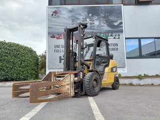 Carretilla contrapesada de 4 ruedas Caterpillar GP45NTD
