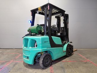Carretilla elevadora a gas Yale YALE GLP25 - 3