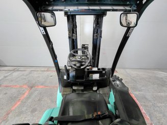 Carretilla elevadora a gas Yale YALE GLP25 - 7