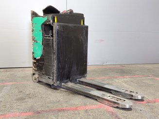 Transpaleta con plataforma Mitsubishi PBR20N