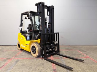 Carretilla contrapesada de 4 ruedas Hangcha XE25Hi ( CPD25-XEY2H2-SI )