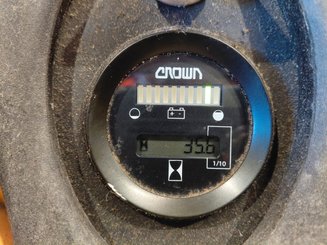 Apilador con conductor acompañante Crown WF3000 1.2