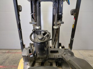 Carretilla contrapesada de 4 ruedas Caterpillar GP30NTD - 8