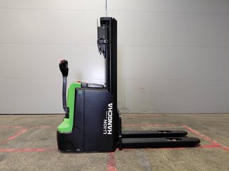 Apilador con conductor acompañante Hangcha CDD12-XT1-SiL