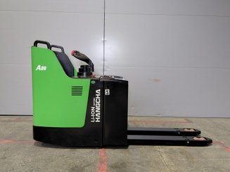 Transpaleta con plataforma Hangcha CBD20-AC2S-iSU