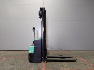 Apilador Mitsubishi SBP12N2
